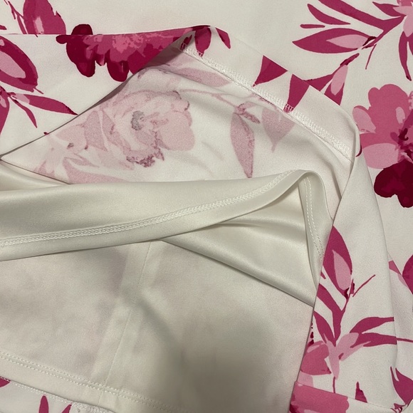 Eliza J Dress - US 6 size floral print, long sleeve - Picture 5 of 5